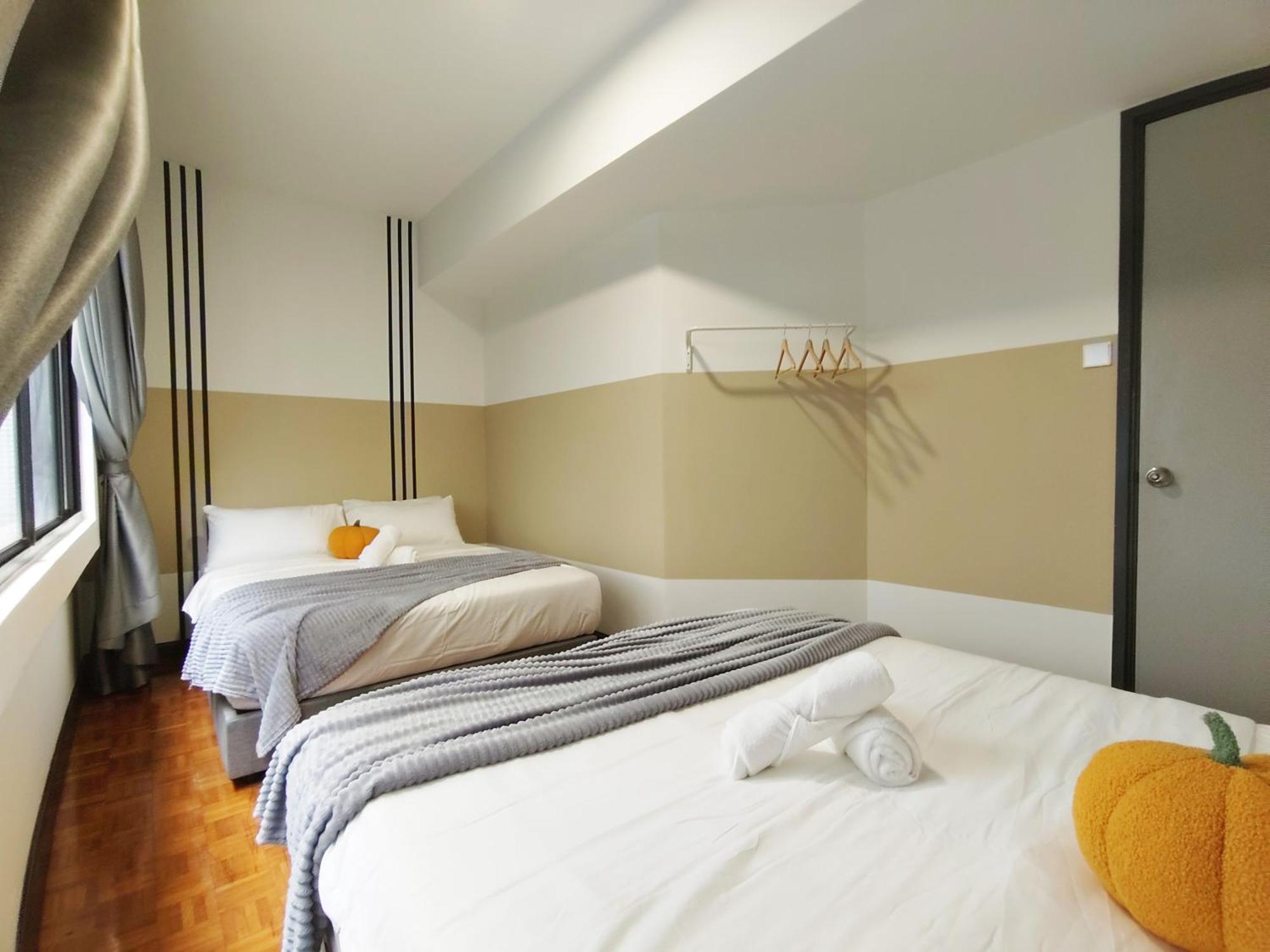 Plaza Berjaya By Manhattan Group Apartemen