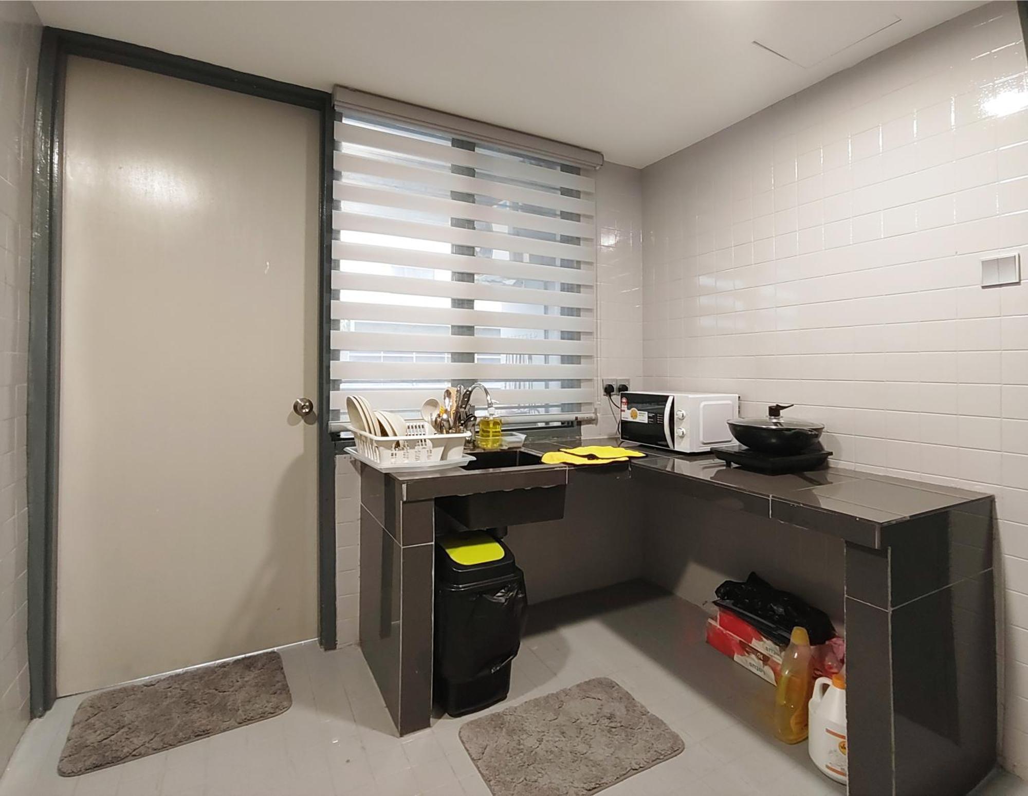 Plaza Berjaya By Manhattan Group Apartemen