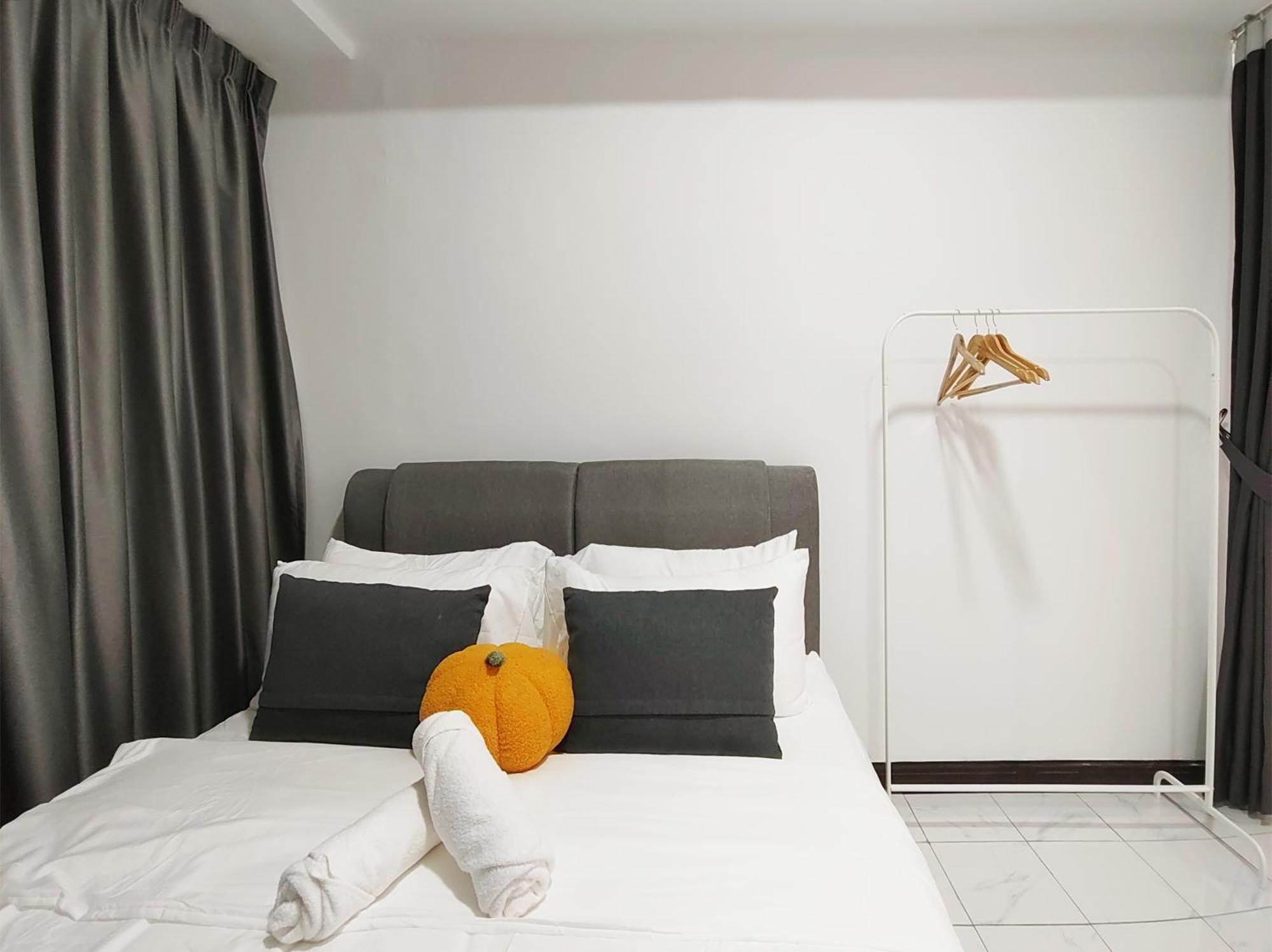 Apartemen Plaza Berjaya By Manhattan Group *