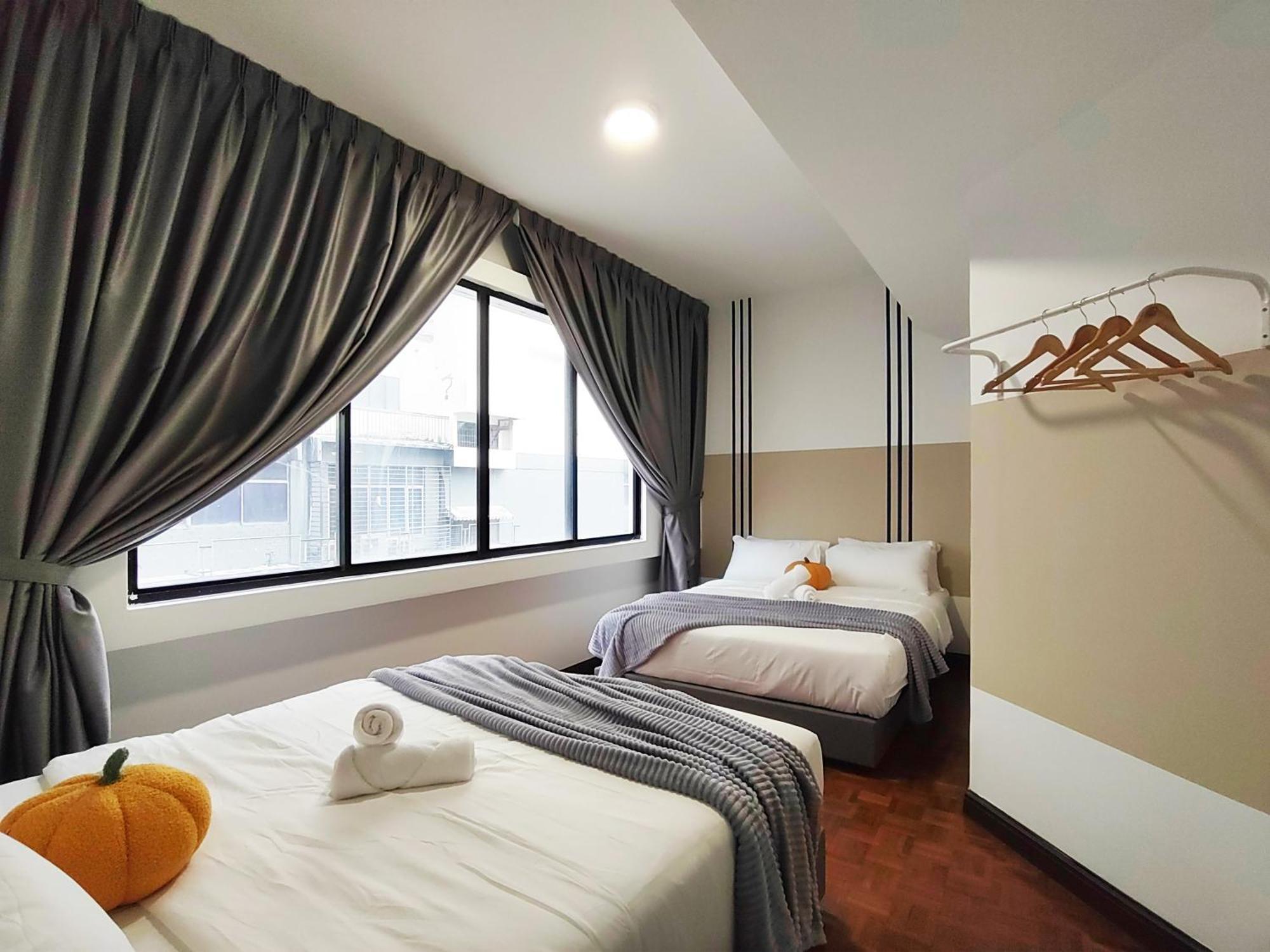 Apartemen Plaza Berjaya By Manhattan Group