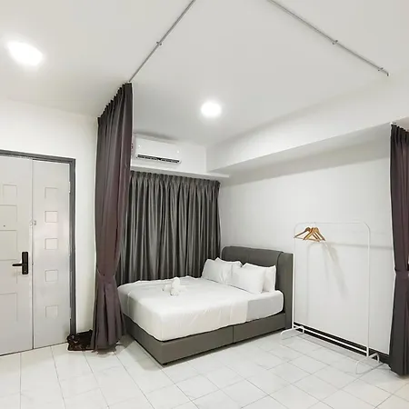 Plaza Berjaya By Manhattan Group Kuala Lumpur Exterior photo